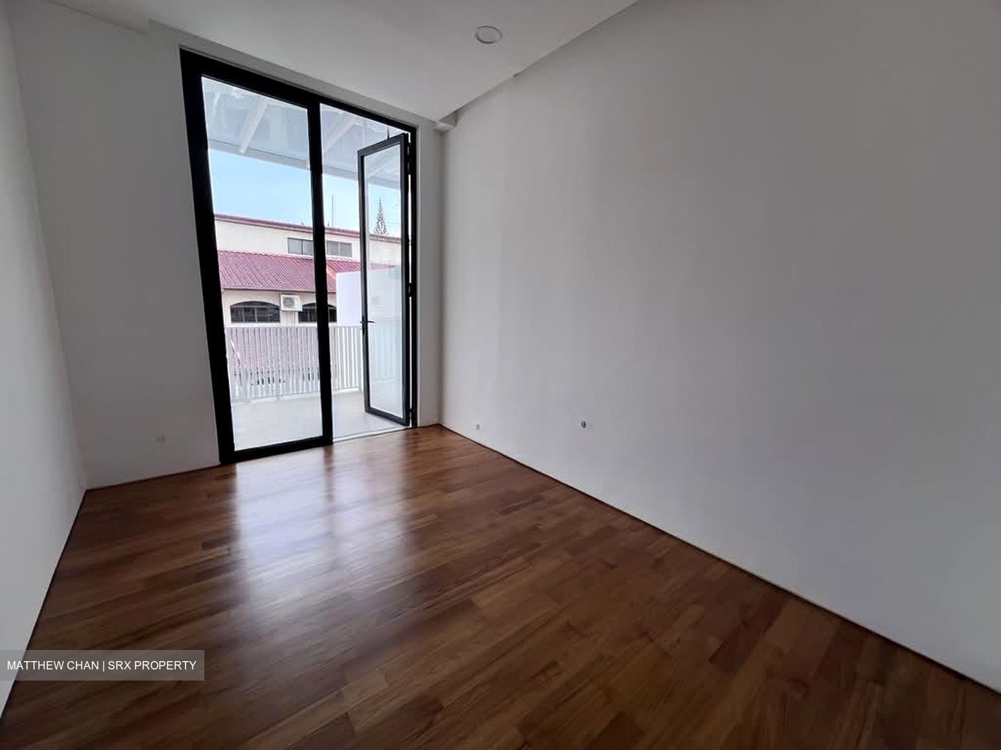 West Coast Road (D5), Terrace #532824571